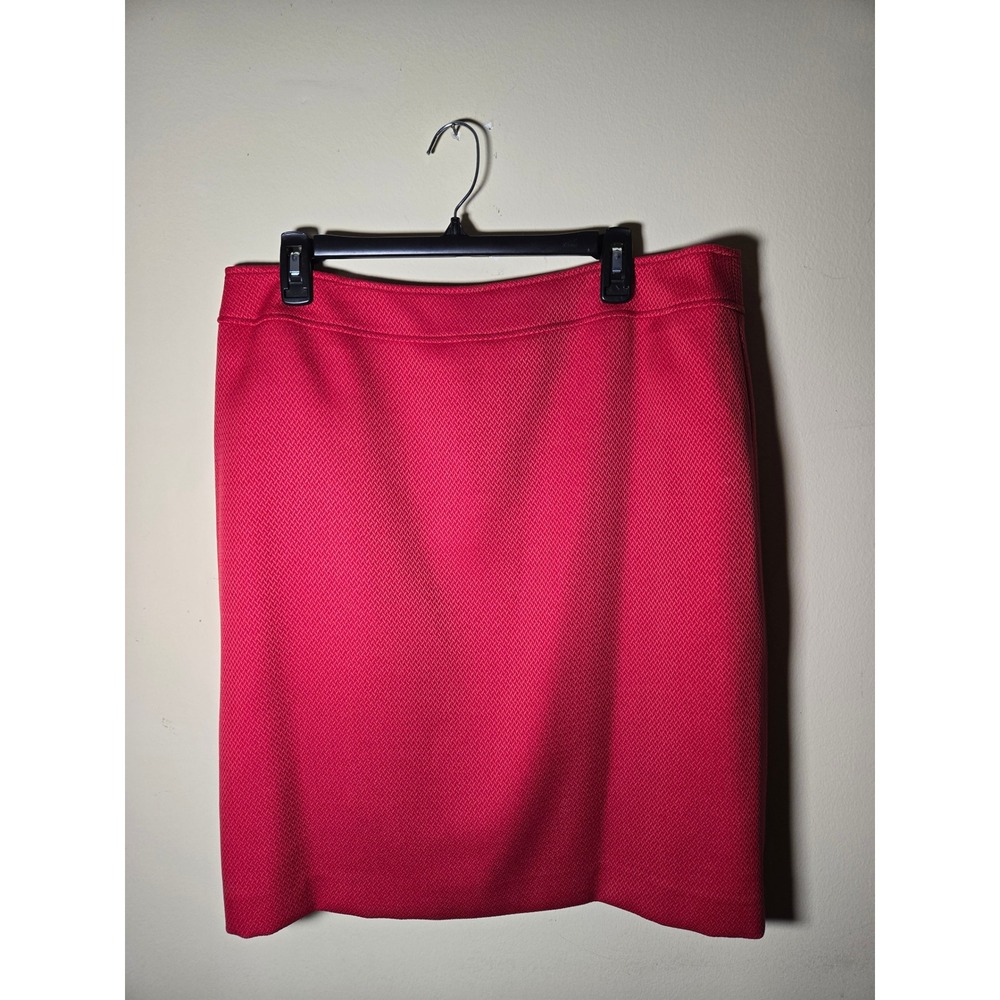 Tahari Skirt Suit Women 12 Red Excellent Short Sleeve Blazer Belted Pencil Skirt - Picture 6 of 13